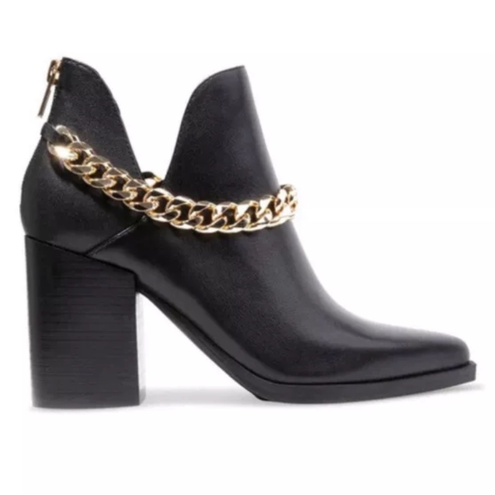 Steve Madden Black Leather Ankle Booties